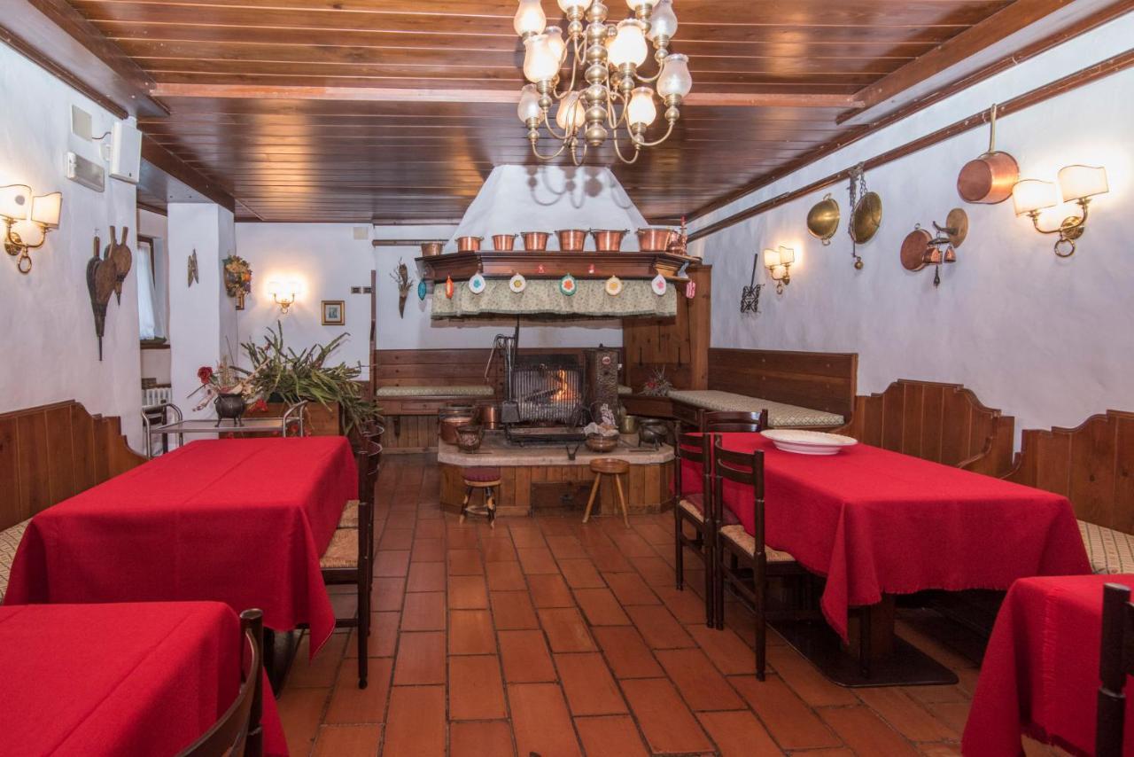 Al Sole Hotel Ristorante Dal 1870 Пьеве-ди-Кадоре Экстерьер фото