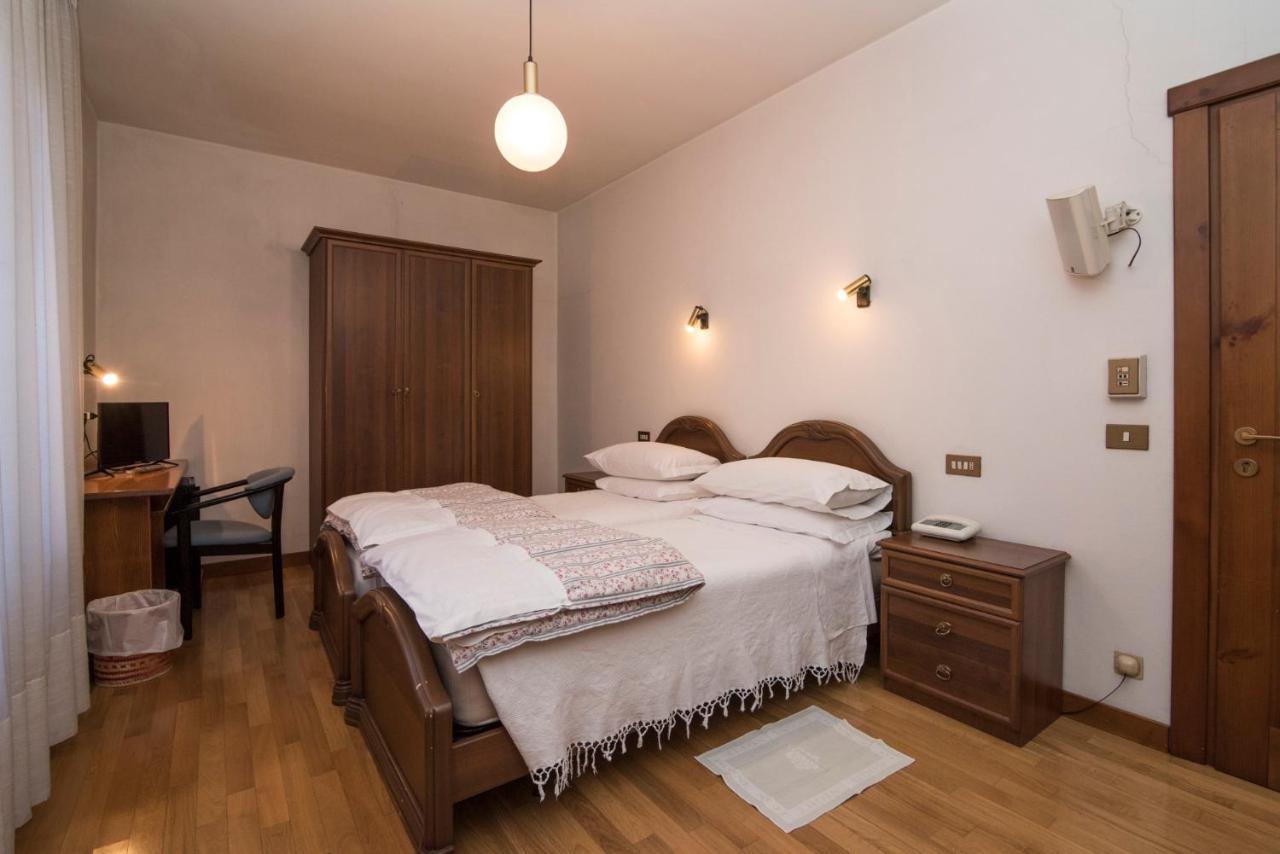 Al Sole Hotel Ristorante Dal 1870 Пьеве-ди-Кадоре Экстерьер фото