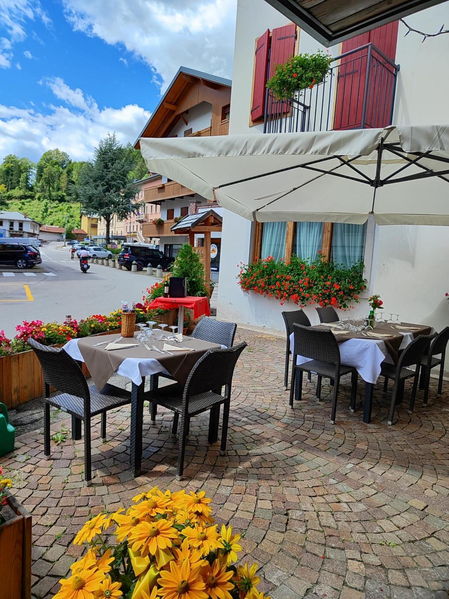 Al Sole Hotel Ristorante Dal 1870 Пьеве-ди-Кадоре Экстерьер фото
