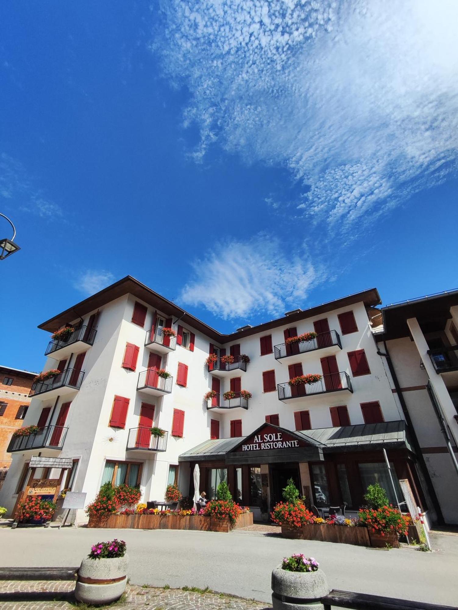 Al Sole Hotel Ristorante Dal 1870 Пьеве-ди-Кадоре Экстерьер фото