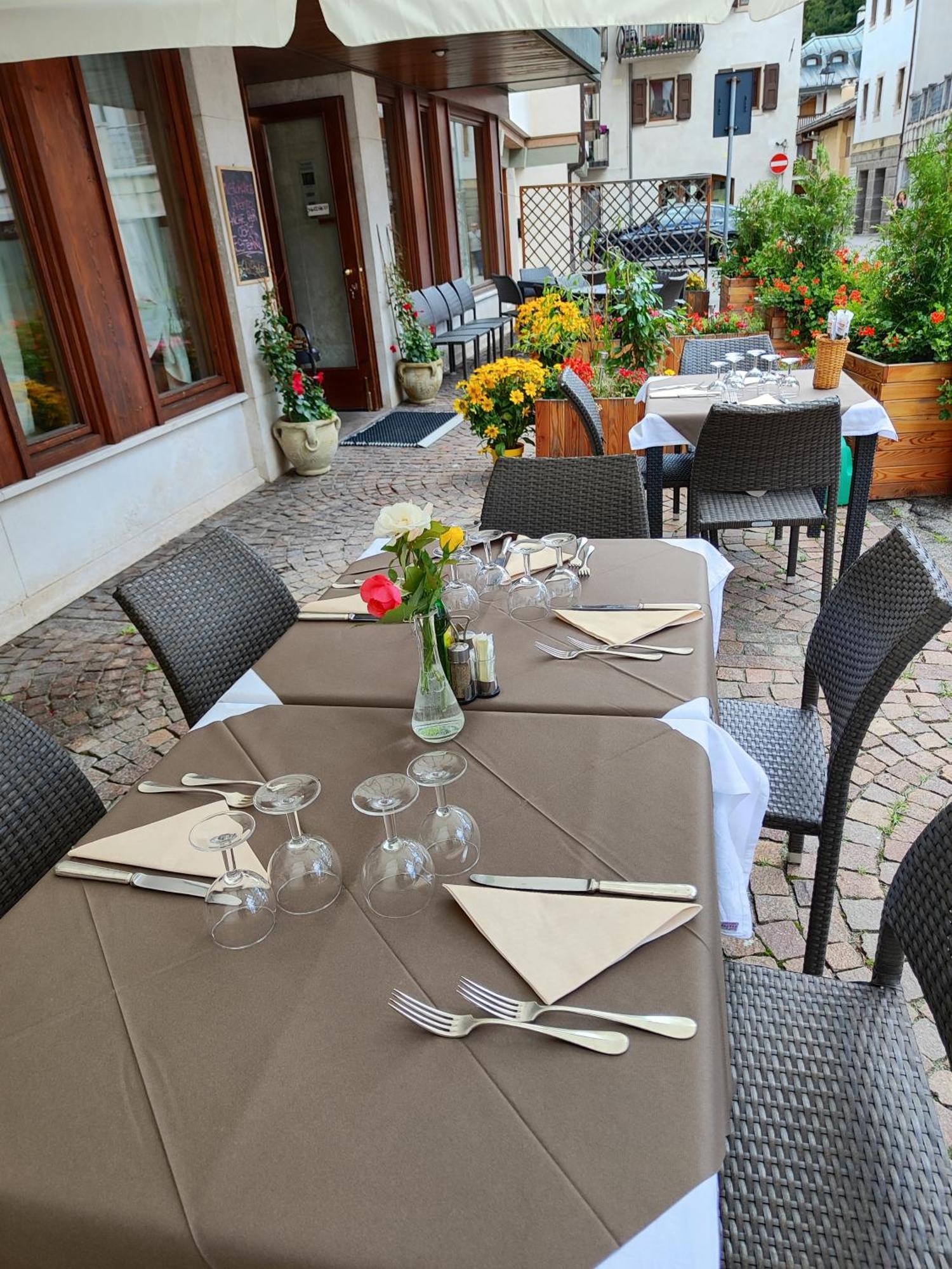 Al Sole Hotel Ristorante Dal 1870 Пьеве-ди-Кадоре Экстерьер фото